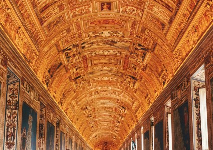 Rome Vatican Museums and Sistine Chapel Group Tour - IUFoST 2024