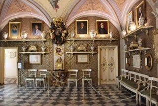 Artisans, Bottegas and the Old Pharmacy of Santa Maria Novella Tour